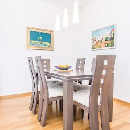 New! Carpe Diem 1,split-bacvice,free Wi-fi, Parking شقة *